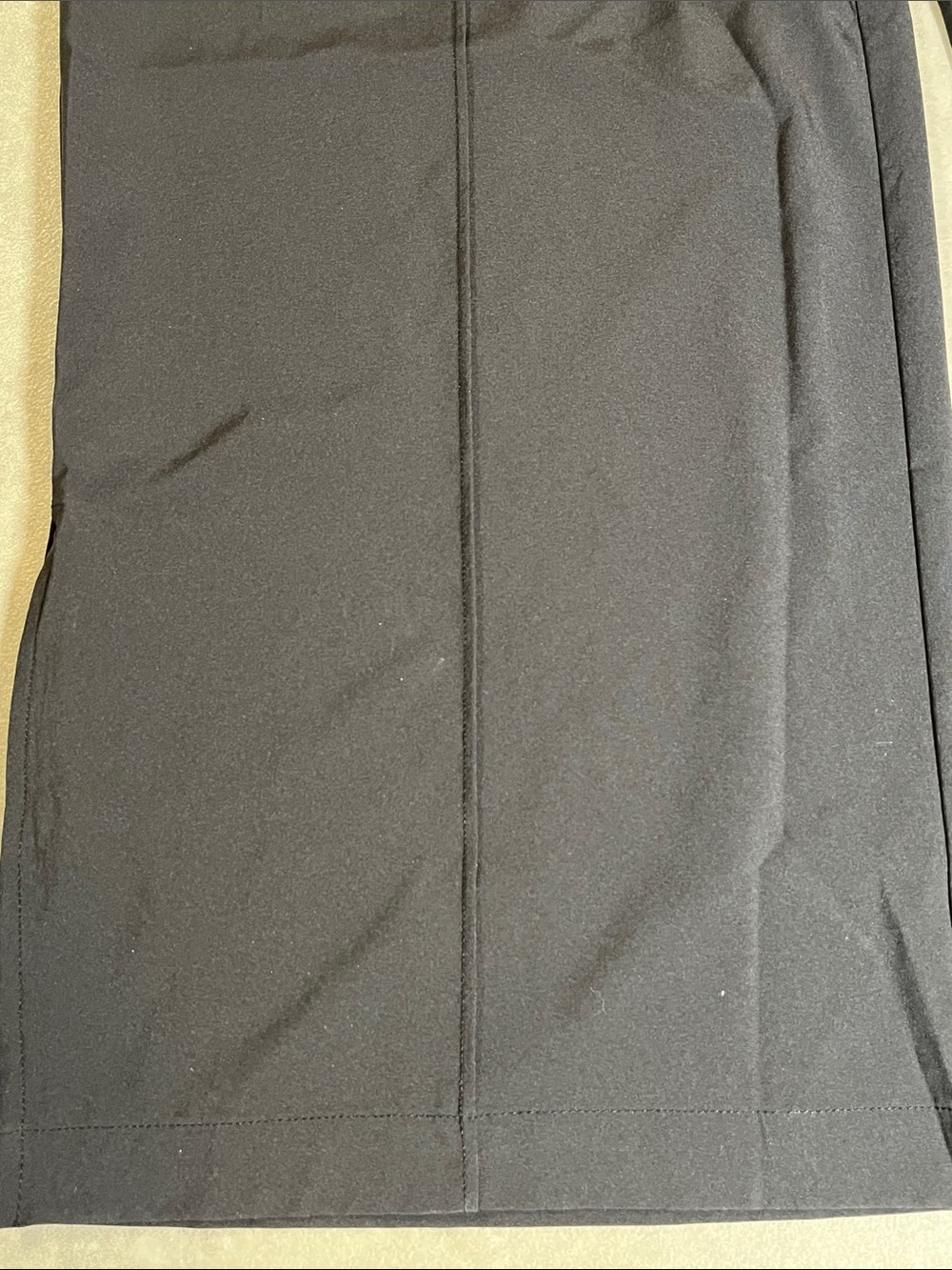 NEW GAP Black Athletic Pants
Large long
Lightweight stretch
$89.95 retail - Picture 6 of 11